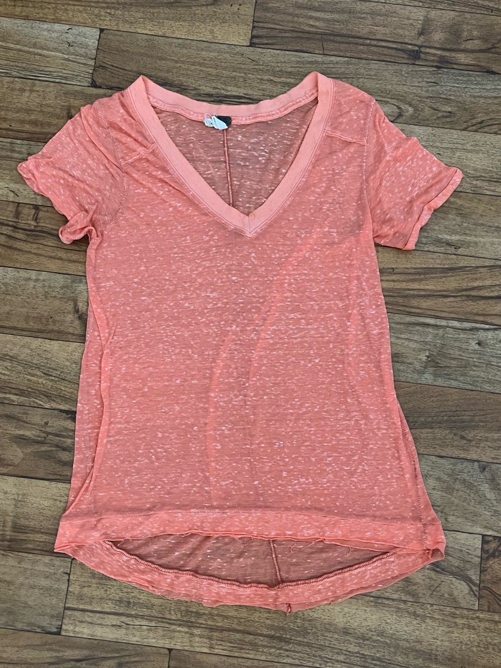 We The Free Coral Burnout V-Neck Tee Size XS